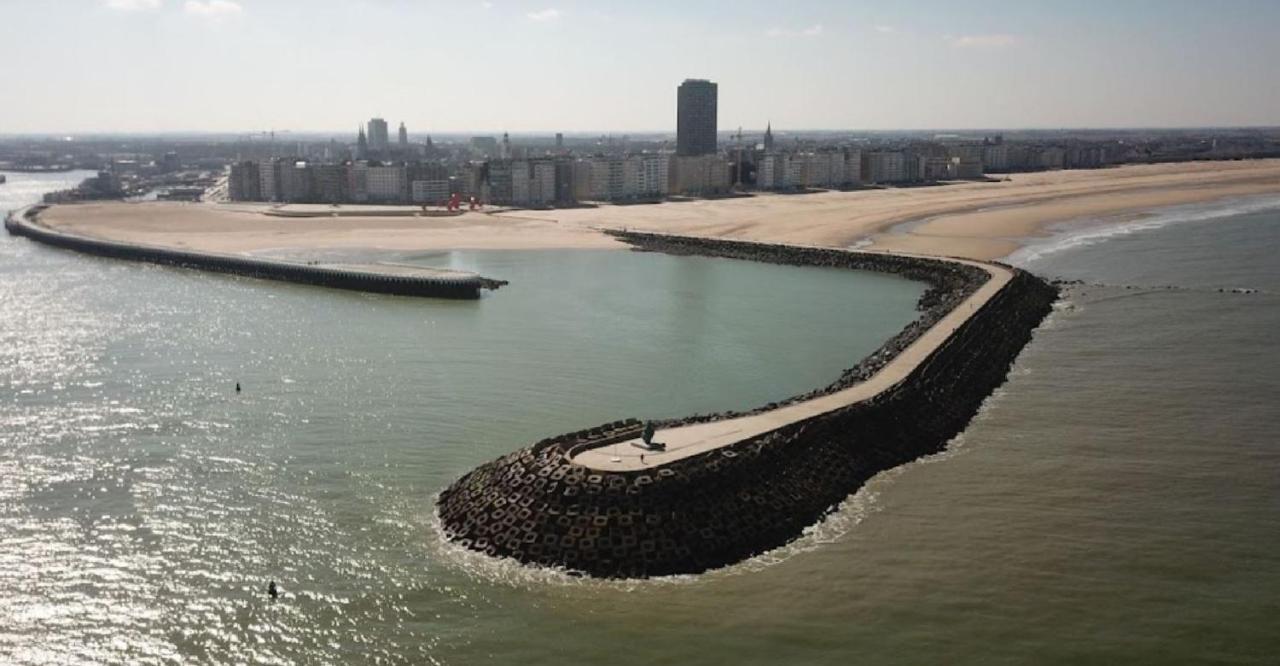 Weloveoostende - Newly Renovated Large Apartment 150M From The Beach - Including Bed Sheets And Final Clea-Ning Екстериор снимка
