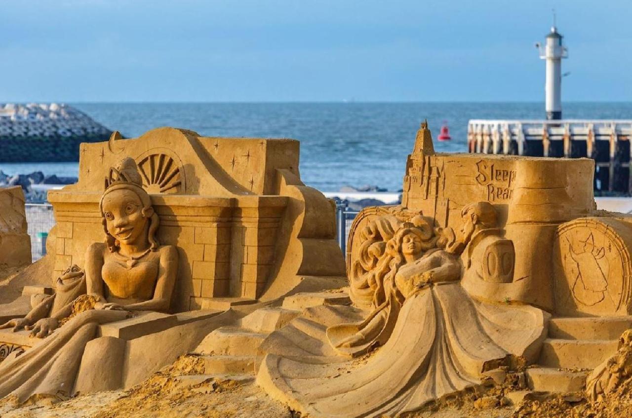 Weloveoostende - Newly Renovated Large Apartment 150M From The Beach - Including Bed Sheets And Final Clea-Ning Екстериор снимка