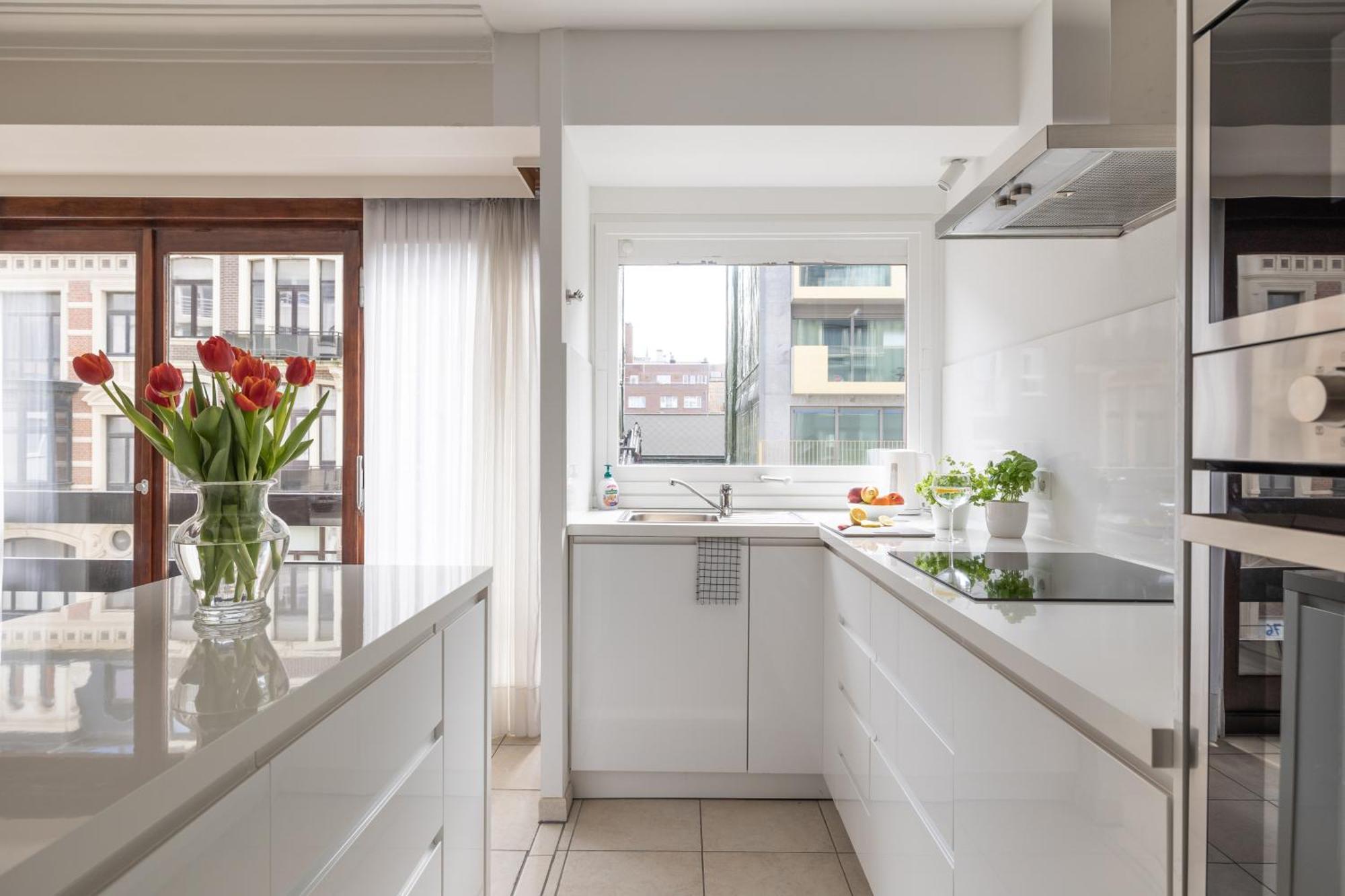 Weloveoostende - Newly Renovated Large Apartment 150M From The Beach - Including Bed Sheets And Final Clea-Ning Екстериор снимка