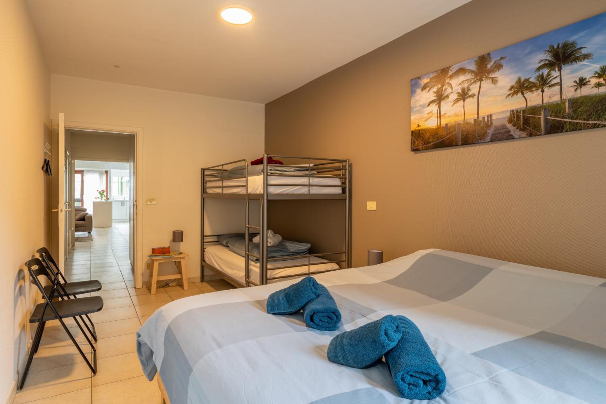 Weloveoostende - Newly Renovated Large Apartment 150M From The Beach - Including Bed Sheets And Final Clea-Ning Екстериор снимка